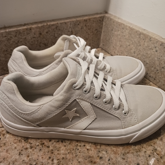 Converse All star unisex gray & white tennis shoes Men's  9  Women's 10.5 - Picture 4 of 15